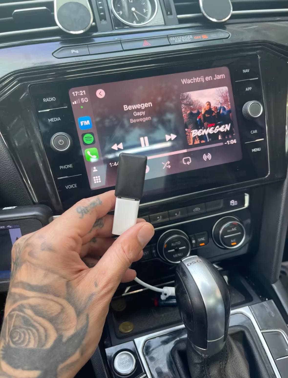 Client utilisant le boîtier CarPlay sans fil – photo 11